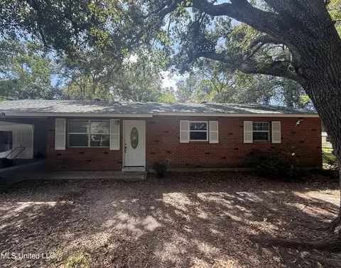3414 Nathan Hale Ave, Pascagoula, MS 39581