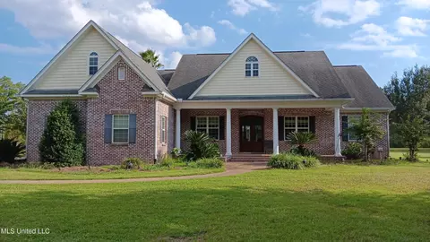 12575 Joe Batt Rd, Vancleave, MS 39565