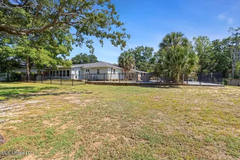 Exterior - 5207 North Dr, Moss Point, MS 39563 photo 11 of 11