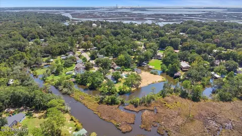 View/Area - 5207 North Dr, Moss Point, MS 39563 photo 1 of 5