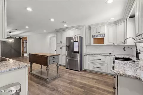 Kitchen - 5207 North Dr, Moss Point, MS 39563 photo 3 of 3