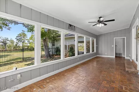 Exterior - 5207 North Dr, Moss Point, MS 39563 photo 7 of 11