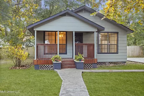 1015 Joseph Ave, Gulfport, MS 39501