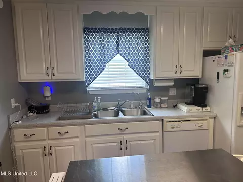 Kitchen - 148 Plum Bluff Dr, Lucedale, MS 39452 photo 1 of 5