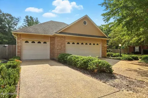 109 Brookside Cir, Clinton, MS 39056 photo 3