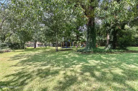 Exterior - 461 Robert Michael Dr, Pearl, MS 39208 photo 5 of 7