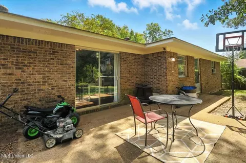 Exterior - 461 Robert Michael Dr, Pearl, MS 39208 photo 1 of 7