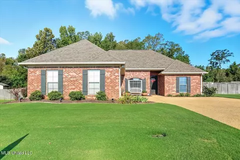 609 Tucker Xing, Brandon, MS 39042