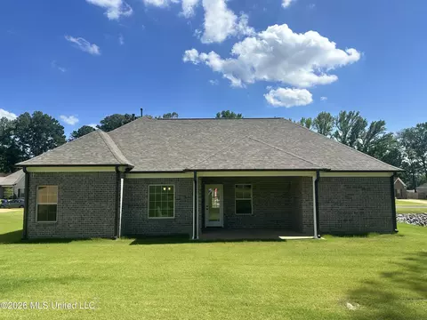 Exterior - 956 Collie Dr, Hernando, MS 38632 photo 2 of 2
