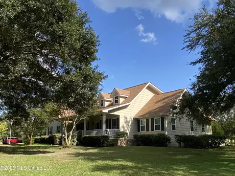 299 Quitman Perry Rd, Carriere, MS 39426