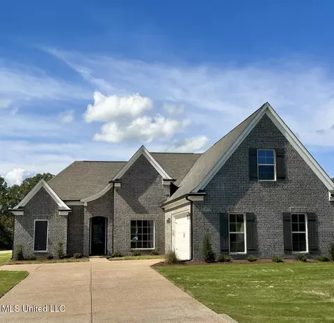 687 Lucas Ln, Hernando, MS 38632