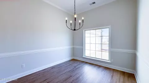 Dining - 723 Lucas Ln, Hernando, MS 38632 photo 1 of 3