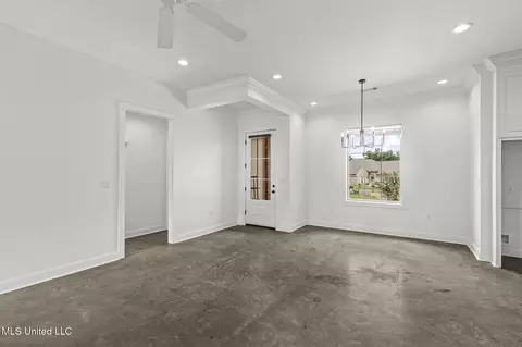 105 Leah Cv, Canton, MS 39046 photo 10