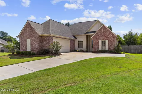 105 Leah Cv, Canton, MS 39046 photo 3