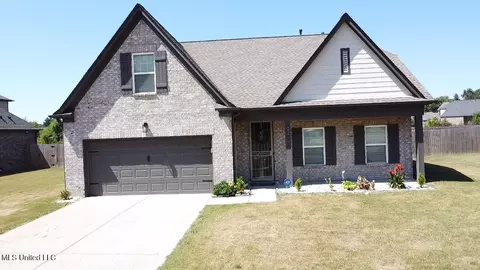 5819 Tucker Landing Dr, Horn Lake, MS 38637