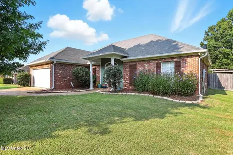 101 Southwood Dr, Canton, MS 39046