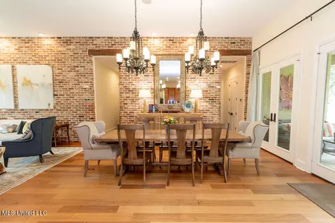 Dining - 4254 Berlin Dr, Jackson, MS 39211 photo 1 of 3