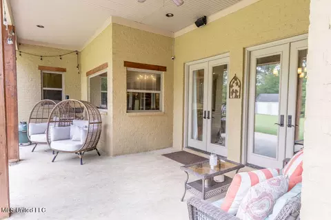 Exterior - 4254 Berlin Dr, Jackson, MS 39211 photo 5 of 8
