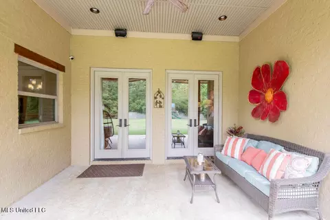 Exterior - 4254 Berlin Dr, Jackson, MS 39211 photo 4 of 8