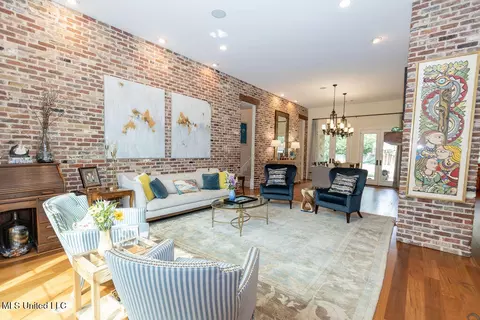 Living - 4254 Berlin Dr, Jackson, MS 39211 photo 10 of 10