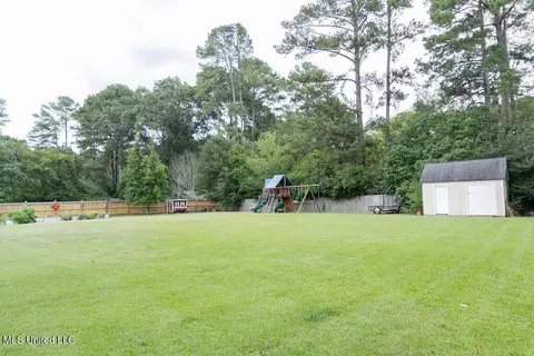 Exterior - 4254 Berlin Dr, Jackson, MS 39211 photo 6 of 8