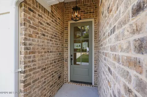 Entry Way - 192 Lake Harbor Rd, Brandon, MS 39047 photo 1 of 2