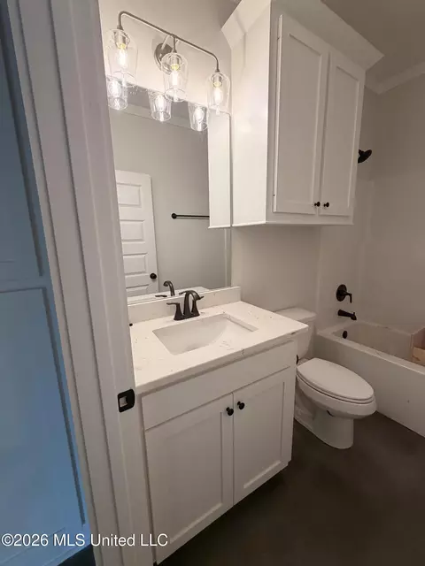 Bath - 192 Lake Harbor Rd, Brandon, MS 39047 photo 5 of 6