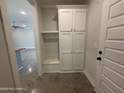 Entry Way - 196 Lake Harbor Rd, Brandon, MS 39047 photo 2 of 2