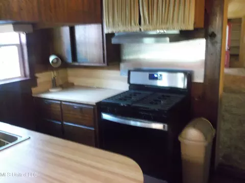 Kitchen - 608 Peters St, Summit, MS 39666 photo 1 of 1