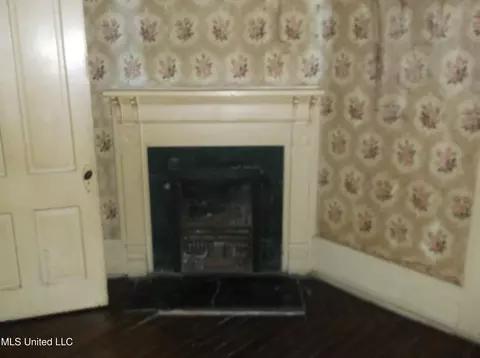 Bedroom - 608 Peters St, Summit, MS 39666 photo 1 of 1