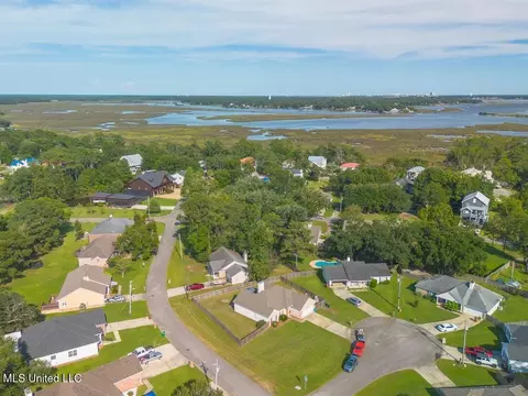 View/Area - 10124 Skyhawk Ct, Biloxi, MS 39532 photo 1 of 2