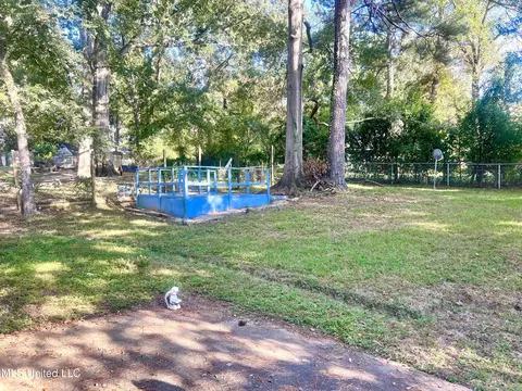Exterior - 1275 Dorgan St, Jackson, MS 39204 photo 5 of 5