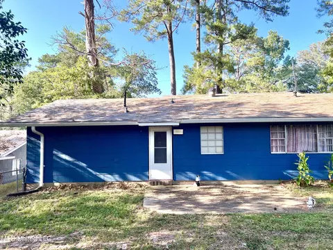 Exterior - 1275 Dorgan St, Jackson, MS 39204 photo 3 of 5
