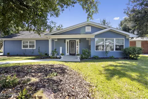 434 Saint John St, Bay Saint Louis, MS 39520