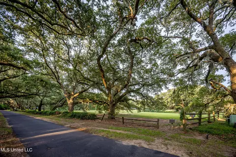 lot8 Pointe Aux Chenes, Ocean Springs, MS 39564