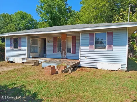 354 W 5th St, Yazoo City, MS 39194