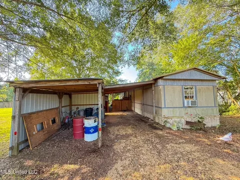 1106 Highway 570, Summit, MS 39666 photo 1