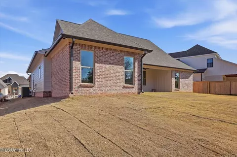 Exterior - 195 Bronson Bnd, Flowood, MS 39232 photo 5 of 6