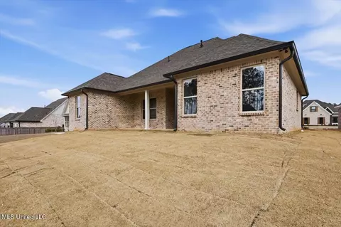 Exterior - 199 Bronson Bnd, Flowood, MS 39232 photo 4 of 5