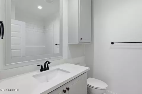 Bath - 511 Portner Way, Canton, MS 39046 photo 3 of 4