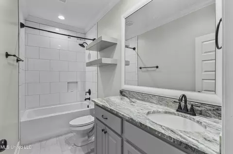 Bath - 138 Shoreview Dr, Madison, MS 39110 photo 3 of 3