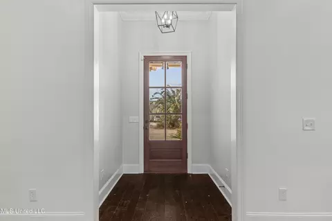 Entry Way - 138 Shoreview Dr, Madison, MS 39110 photo 1 of 4