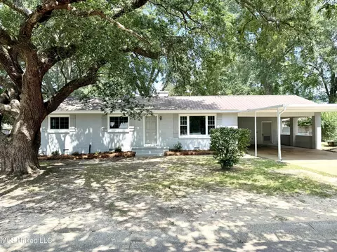 3206 Virginia St, Pearl, MS 39208