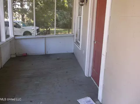 Exterior - 127 N Pine St, Bude, MS 39630 photo 2 of 8