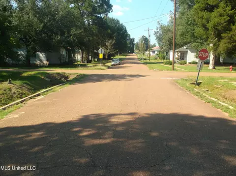 Other - 127 N Pine St, Bude, MS 39630 photo 5 of 8