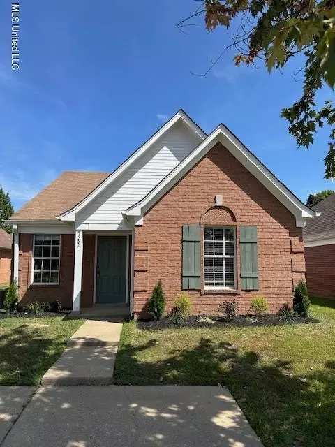 7582 E Fox Hunt Drive Dr, Olive Branch, MS 38654 photo 1