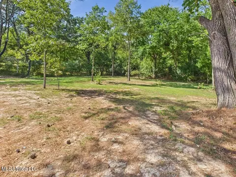 Exterior - 8279 Dunn Ln, Olive Branch, MS 38654 photo 4 of 6