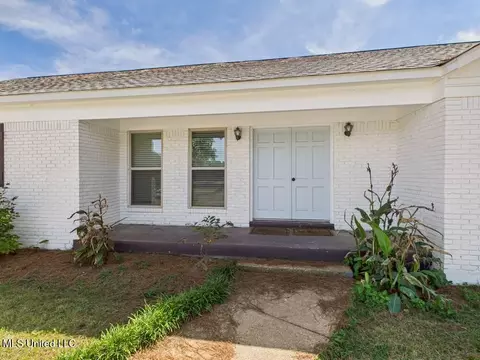 Exterior - 8279 Dunn Ln, Olive Branch, MS 38654 photo 6 of 6