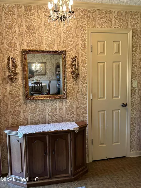 Entry Way - 209 Sundown Trl, Jackson, MS 39212 photo 1 of 3