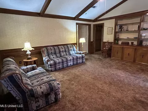 Living - 209 Sundown Trl, Jackson, MS 39212 photo 9 of 10